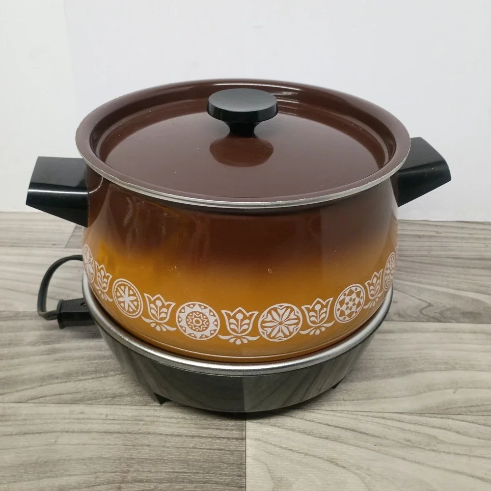 Vintage West Bend Lazy Day 4 Qt Slow Cooker Electric Crock Pot Enamel Retro